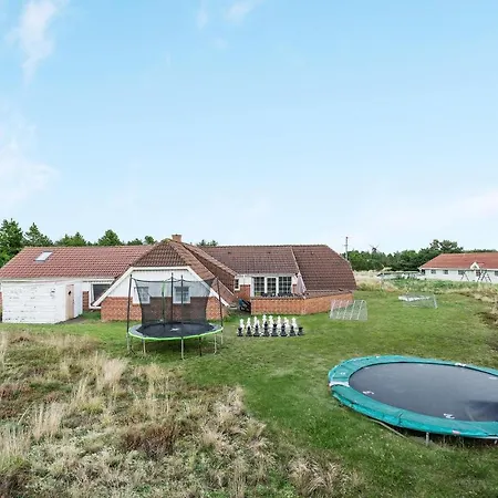 بيت للعطل Vester Storetoft I *